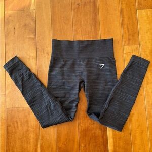 NWOT Gymshark Black and Charcoal Gray Seamless Athletic Leggings